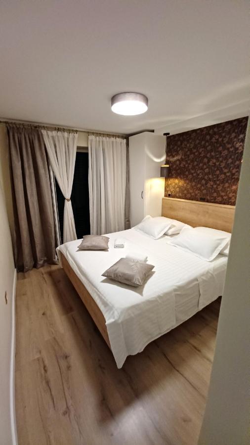 Holiday House Terezija Baska Voda Bagian luar foto