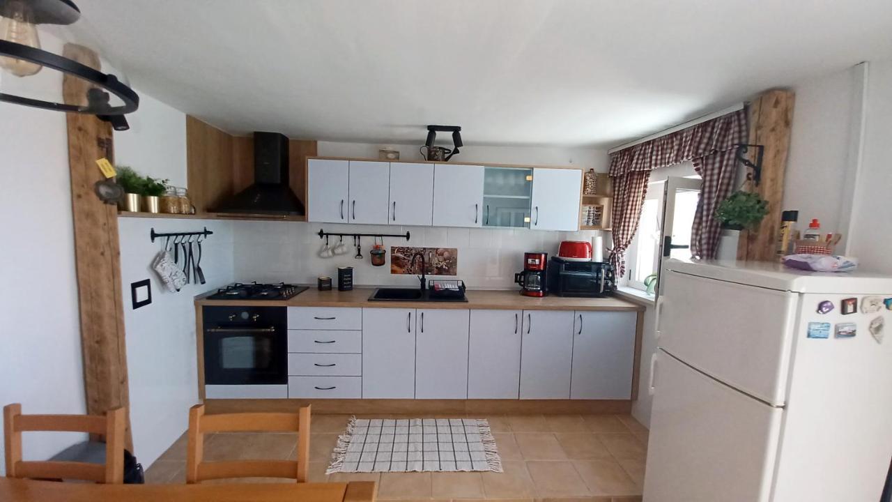 Holiday House Terezija Baska Voda Bagian luar foto
